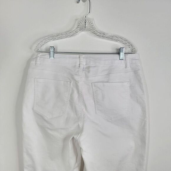 D. JEANS Denim White Jeans Decorative Flat Buttons Size 12 - Picture 6 of 7
